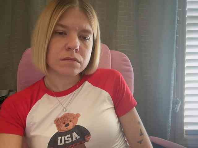 AmericnBarbie webcam