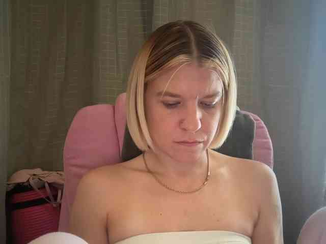 AmericnBarbie webcam
