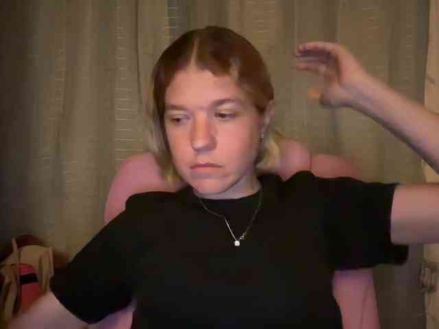 AmericnBarbie webcam