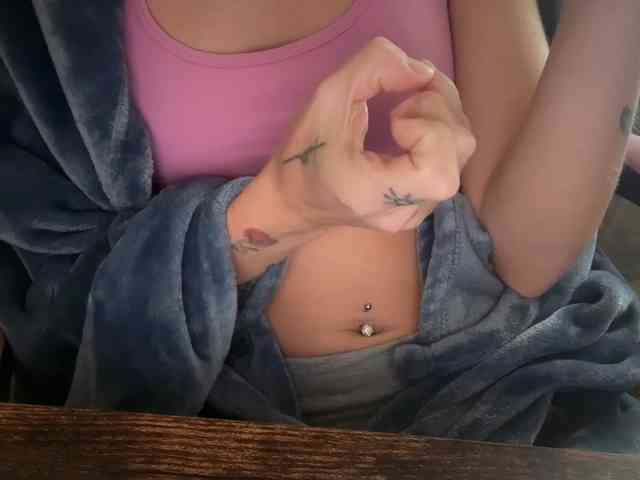 AmericnBarbie webcam
