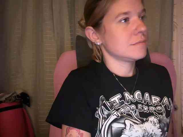 AmericnBarbie webcam