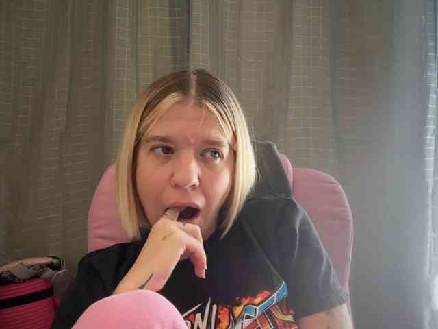 AmericnBarbie webcam