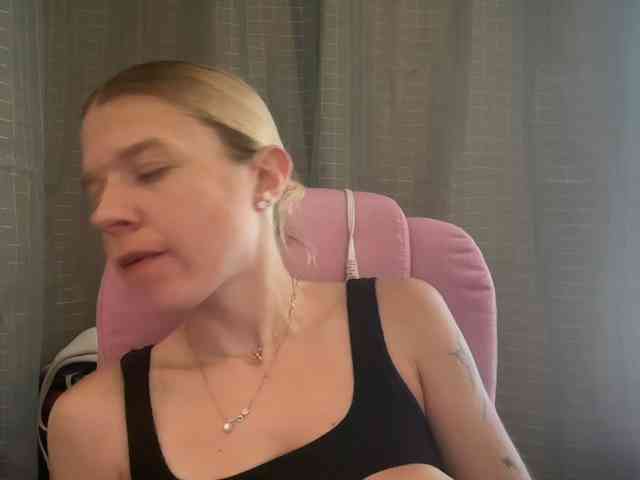 AmericnBarbie webcam