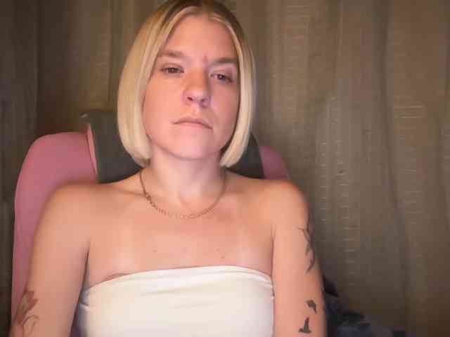 AmericnBarbie webcam