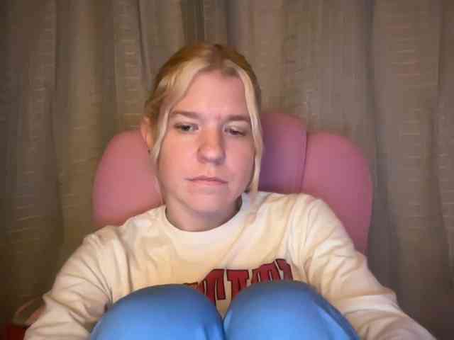 AmericnBarbie webcam