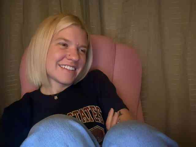 AmericnBarbie webcam