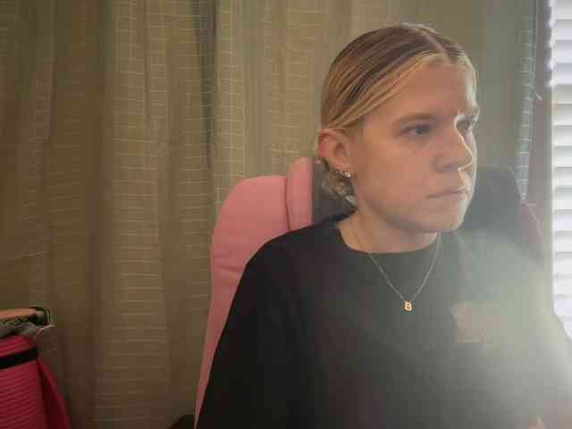AmericnBarbie webcam
