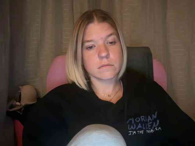 AmericnBarbie webcam