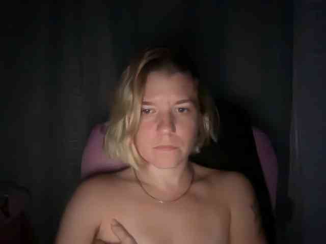 AmericnBarbie webcam