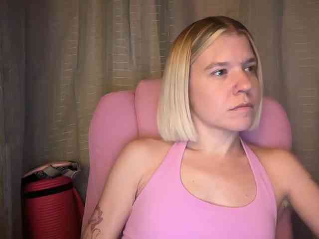 AmericnBarbie webcam
