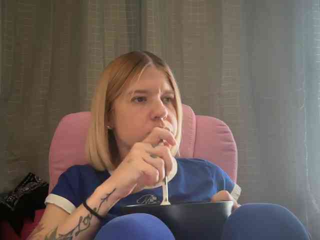 AmericnBarbie webcam