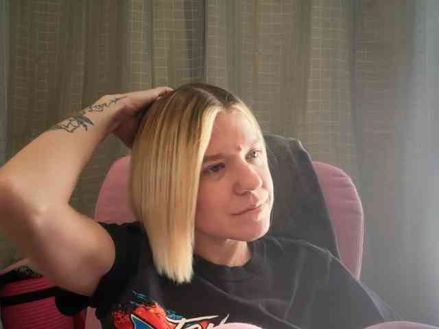 AmericnBarbie webcam