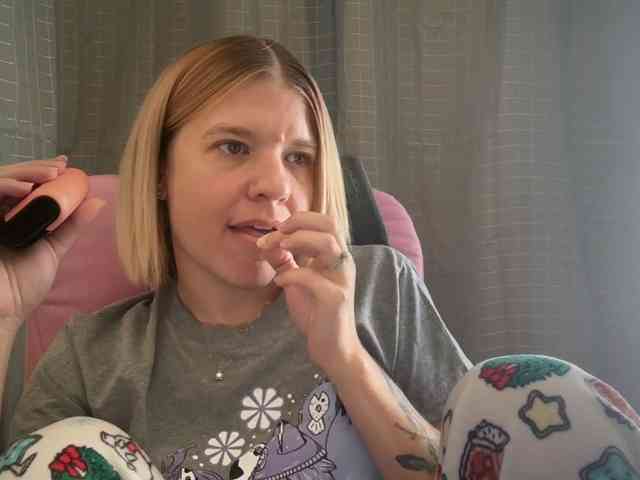 AmericnBarbie webcam