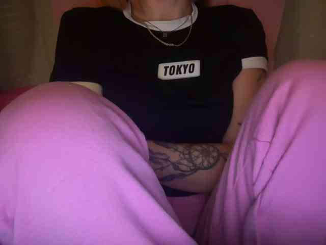 AmericnBarbie webcam