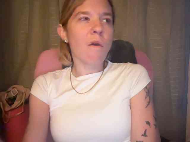 AmericnBarbie webcam