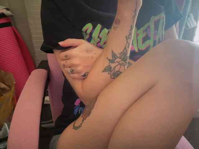 AmericnBarbie webcam