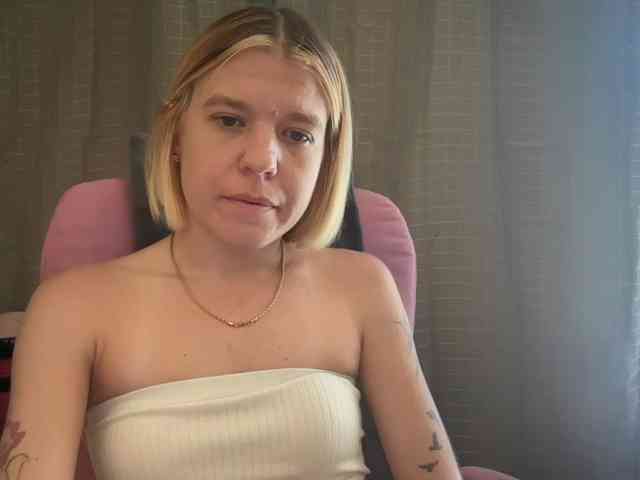 AmericnBarbie webcam