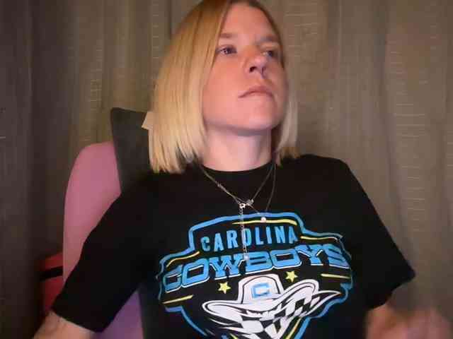 AmericnBarbie webcam