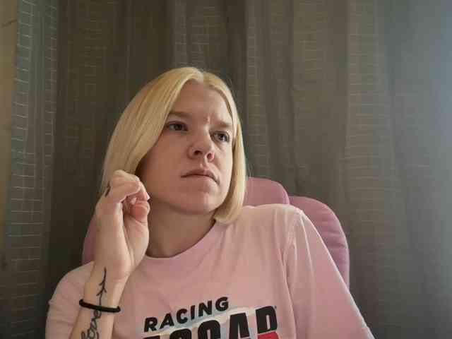 AmericnBarbie webcam