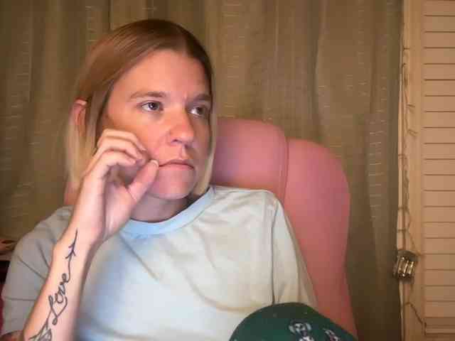 AmericnBarbie webcam