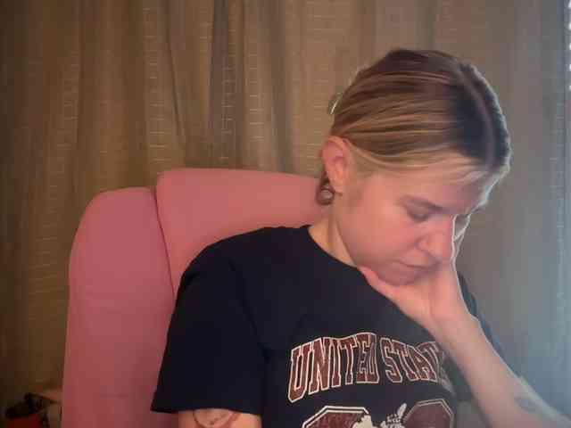 AmericnBarbie webcam