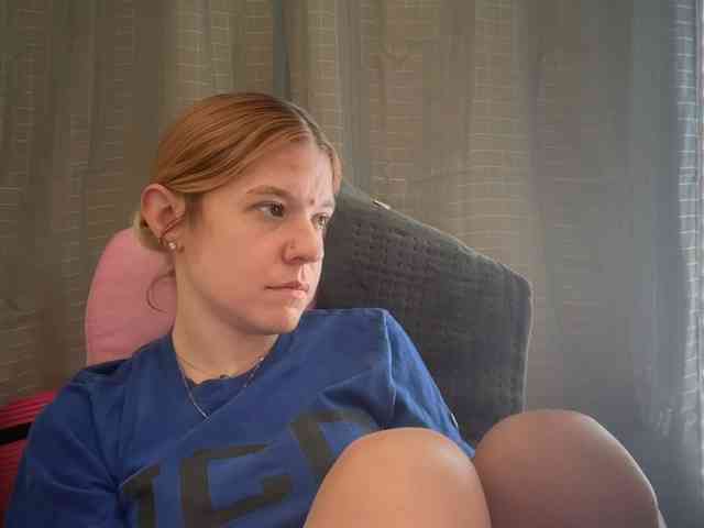 AmericnBarbie webcam