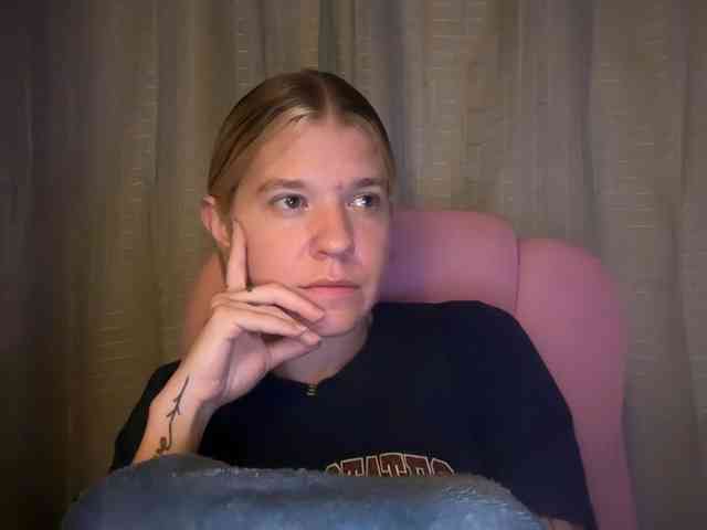 AmericnBarbie webcam