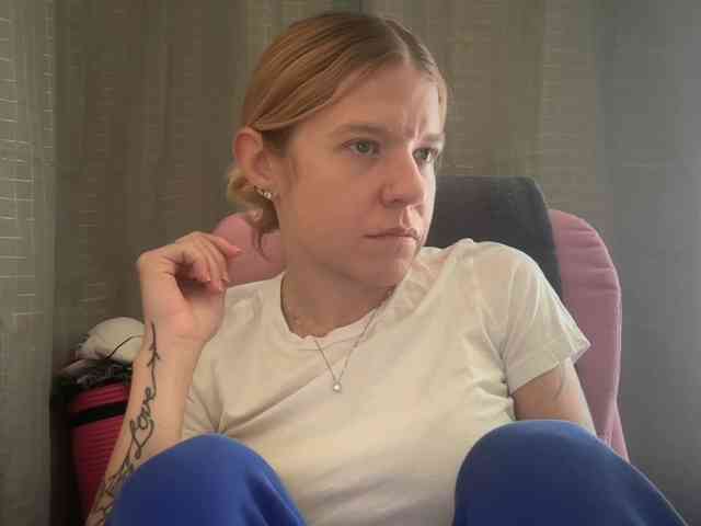 AmericnBarbie webcam