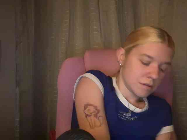 AmericnBarbie webcam
