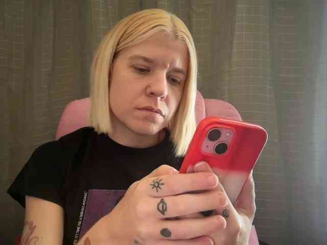 AmericnBarbie webcam