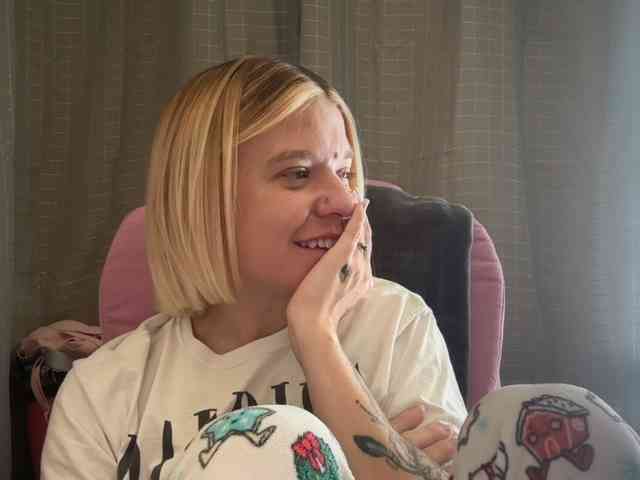 AmericnBarbie webcam