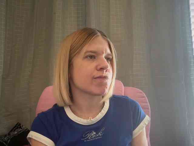 AmericnBarbie webcam