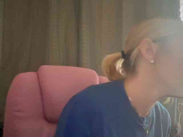 AmericnBarbie webcam