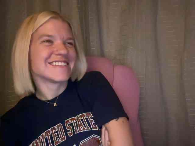 AmericnBarbie webcam
