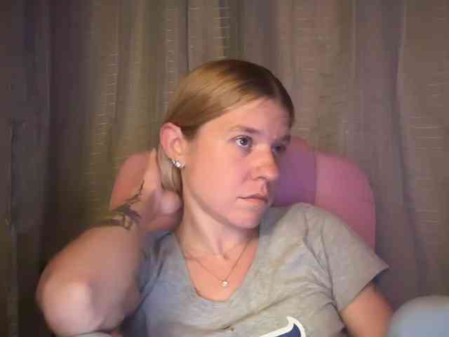 AmericnBarbie webcam