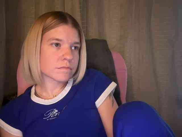 AmericnBarbie webcam