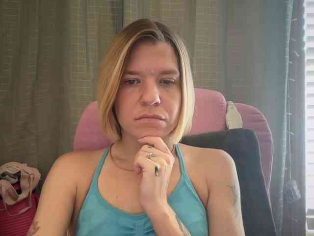 AmericnBarbie webcam