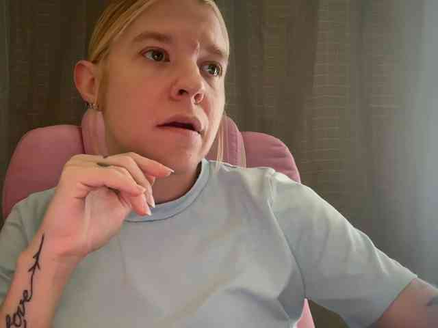 AmericnBarbie webcam
