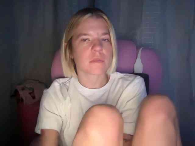 AmericnBarbie webcam