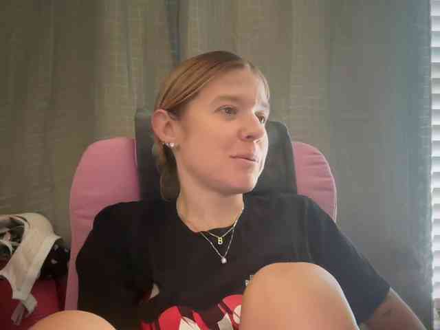 AmericnBarbie webcam