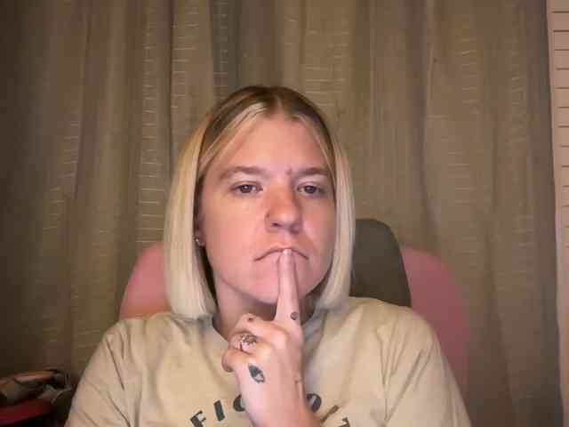 AmericnBarbie webcam