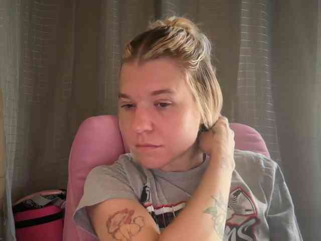AmericnBarbie webcam