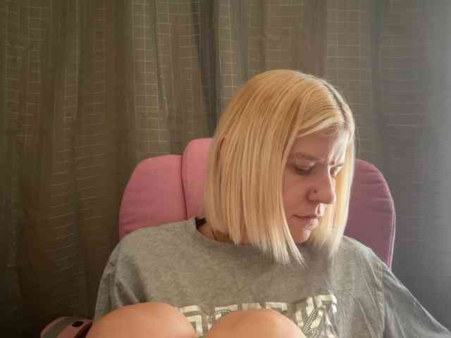 AmericnBarbie webcam