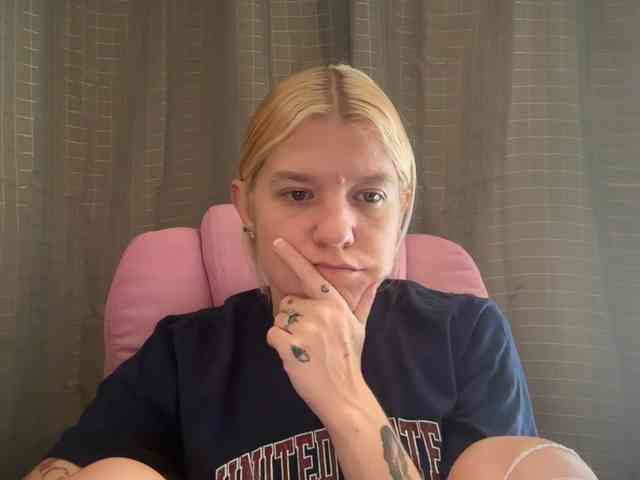 AmericnBarbie webcam