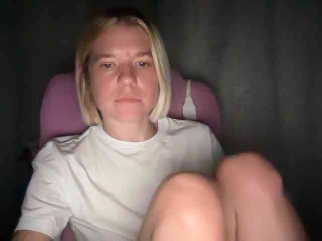 AmericnBarbie webcam