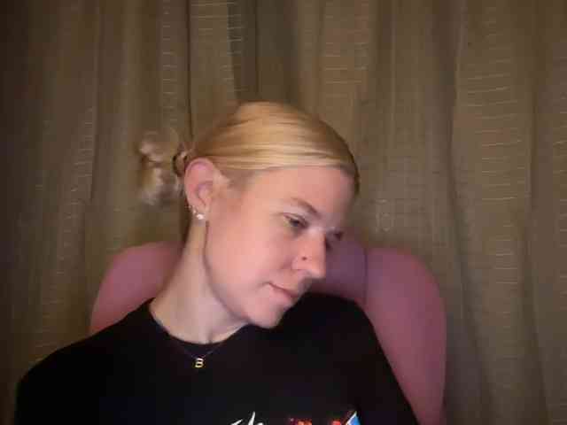 AmericnBarbie webcam