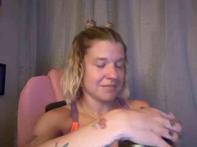 AmericnBarbie webcam