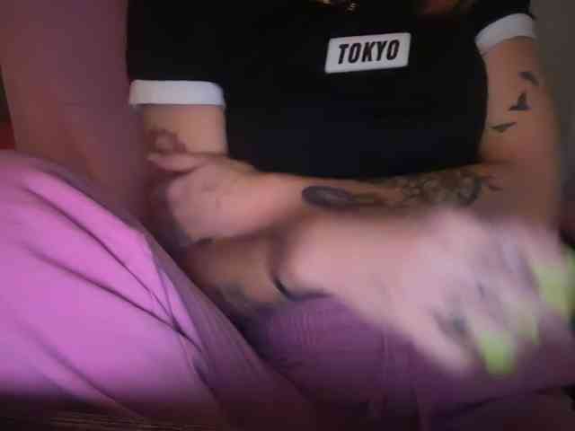 AmericnBarbie webcam