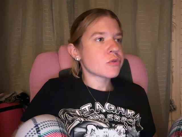 AmericnBarbie webcam