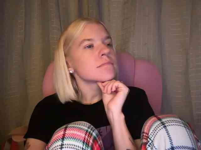 AmericnBarbie webcam